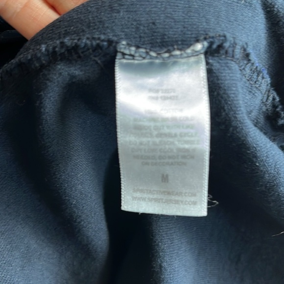 🆕 Disney Cruiseline Jersey Gold Glitter Puffed Graphics Size M - Picture 10 of 13